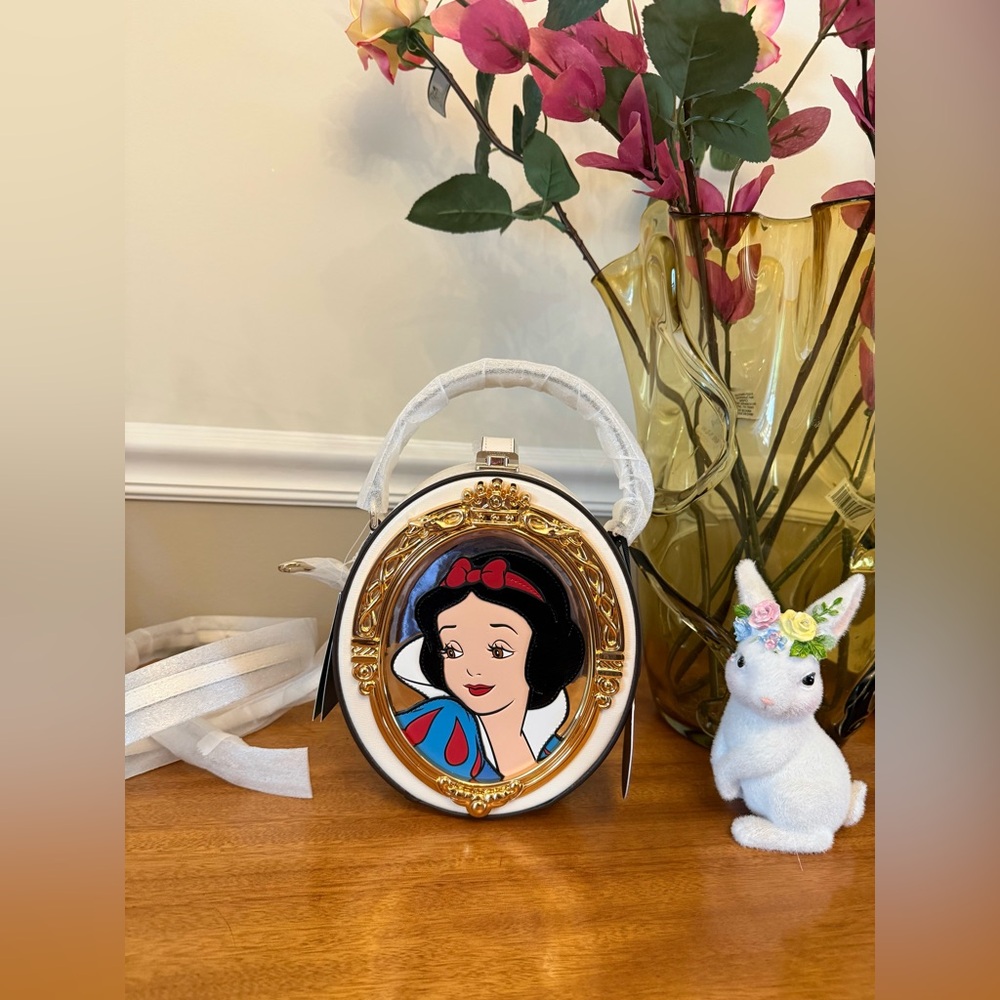 Kate Spade Novelty  x Disney  Snow White 3D Mirror Crossbody New In Original PKG